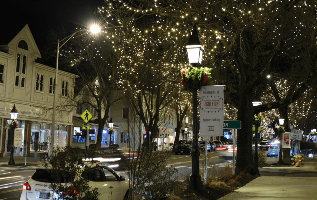 Downtown Ridgefield CT Holiday Lights